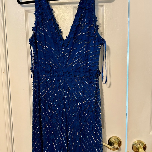 Gorgeous Evening Gown! - Picture 4 of 6